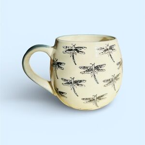 Dragonfly Patterned Cream Mug